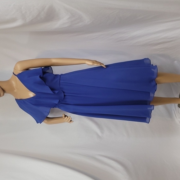 Dress The Population Asymmetrical Dress - Picture 4 of 17